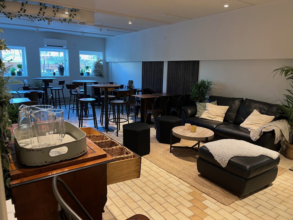 Sittplatser-cafemorsmössa